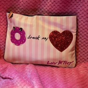 Wallet/makeup bag Betsey Johnson